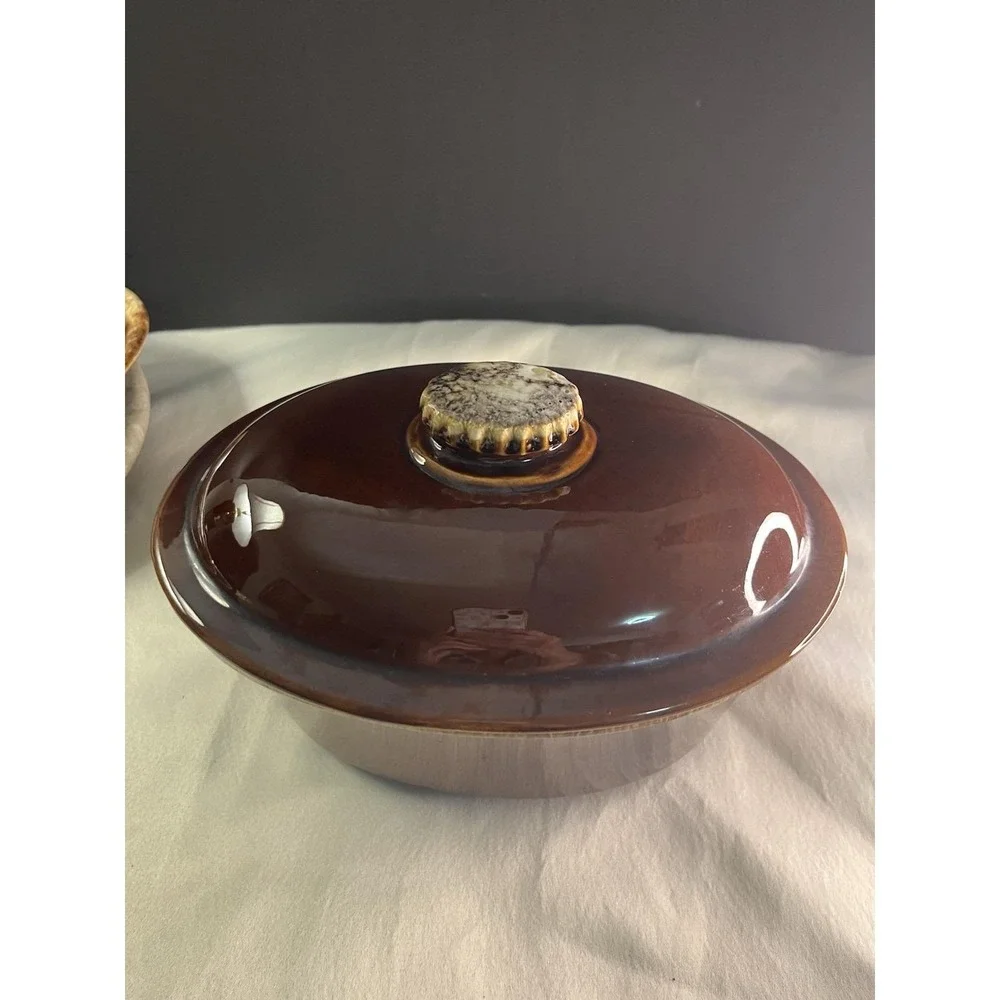 1960's Hull Pottery Oven Use Brown Drip Glaze Covered Casserole Dish W/12